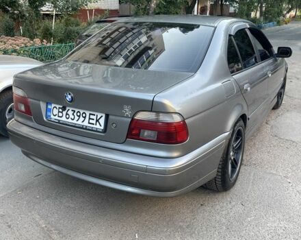 Серый БМВ 5 Серия, объемом двигателя 3 л и пробегом 318 тыс. км за 6850 $, фото 3 на Automoto.ua