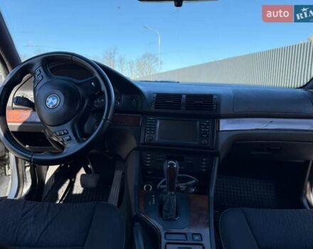 Серый БМВ 5 Серия, объемом двигателя 3 л и пробегом 425 тыс. км за 5500 $, фото 19 на Automoto.ua