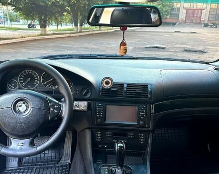 Серый БМВ 5 Серия, объемом двигателя 2.5 л и пробегом 300 тыс. км за 3800 $, фото 1 на Automoto.ua