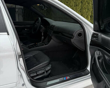 Серый БМВ 5 Серия, объемом двигателя 3 л и пробегом 298 тыс. км за 8800 $, фото 22 на Automoto.ua