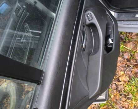 Серый БМВ 5 Серия, объемом двигателя 3 л и пробегом 429 тыс. км за 2300 $, фото 3 на Automoto.ua