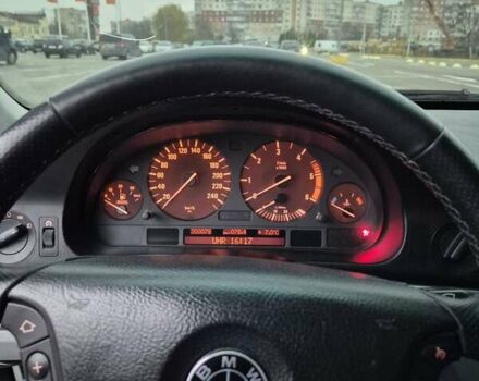 Серый БМВ 5 Серия, объемом двигателя 2.93 л и пробегом 300 тыс. км за 7500 $, фото 11 на Automoto.ua