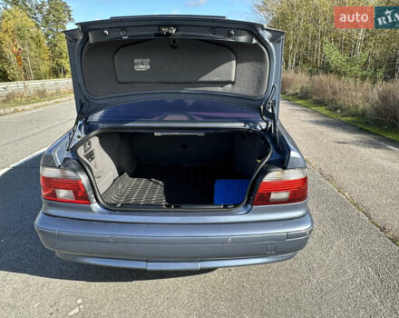 Серый БМВ 5 Серия, объемом двигателя 3 л и пробегом 316 тыс. км за 8000 $, фото 13 на Automoto.ua