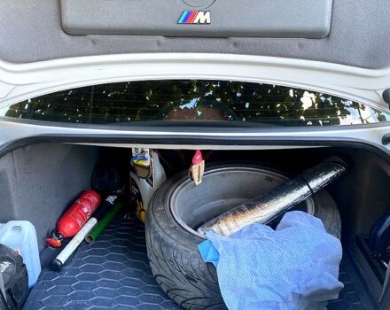 Серый БМВ 5 Серия, объемом двигателя 2.5 л и пробегом 319 тыс. км за 6300 $, фото 4 на Automoto.ua