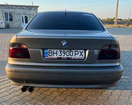 Серый БМВ 5 Серия, объемом двигателя 2.93 л и пробегом 530 тыс. км за 7200 $, фото 4 на Automoto.ua