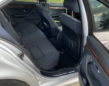 Серый БМВ 5 Серия, объемом двигателя 2.5 л и пробегом 330 тыс. км за 7500 $, фото 4 на Automoto.ua