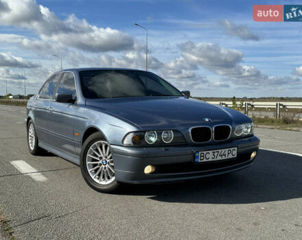 Серый БМВ 5 Серия, объемом двигателя 3 л и пробегом 316 тыс. км за 8000 $, фото 2 на Automoto.ua