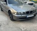 Серый БМВ 5 Серия, объемом двигателя 3 л и пробегом 318 тыс. км за 6850 $, фото 1 на Automoto.ua