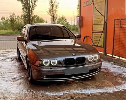 Серый БМВ 5 Серия, объемом двигателя 3 л и пробегом 318 тыс. км за 6850 $, фото 10 на Automoto.ua