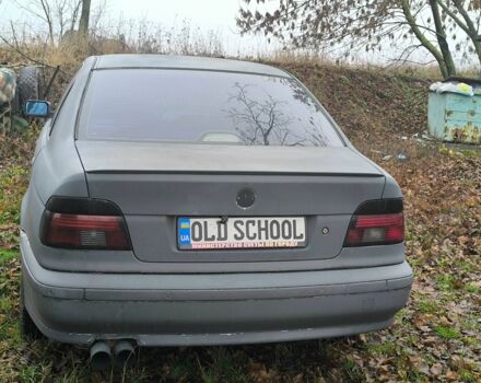 Серый БМВ 5 Серия, объемом двигателя 3 л и пробегом 429 тыс. км за 2300 $, фото 9 на Automoto.ua