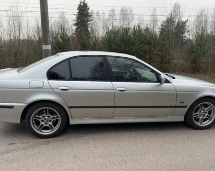 Серый БМВ 5 Серия, объемом двигателя 3 л и пробегом 231 тыс. км за 1800 $, фото 5 на Automoto.ua