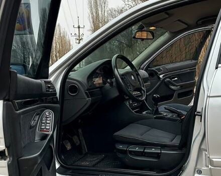 Серый БМВ 5 Серия, объемом двигателя 2 л и пробегом 340 тыс. км за 5599 $, фото 6 на Automoto.ua