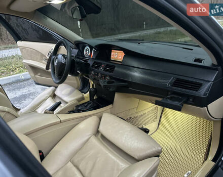 Серый БМВ 5 Серия, объемом двигателя 3 л и пробегом 345 тыс. км за 9500 $, фото 23 на Automoto.ua