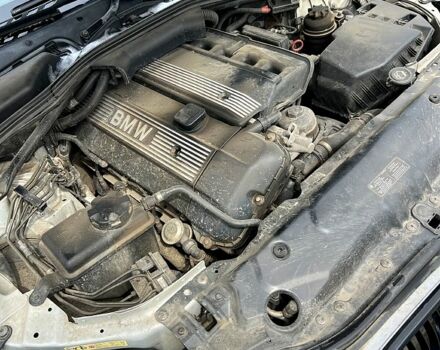 Серый БМВ 5 Серия, объемом двигателя 3 л и пробегом 370 тыс. км за 7500 $, фото 5 на Automoto.ua