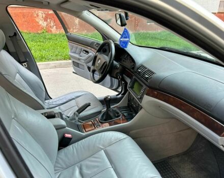 Серый БМВ 5 Серия, объемом двигателя 2.5 л и пробегом 322 тыс. км за 6500 $, фото 5 на Automoto.ua