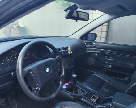 Серый БМВ 5 Серия, объемом двигателя 2.5 л и пробегом 500 тыс. км за 5500 $, фото 7 на Automoto.ua