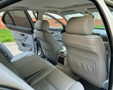 Серый БМВ 5 Серия, объемом двигателя 2.5 л и пробегом 322 тыс. км за 6500 $, фото 10 на Automoto.ua