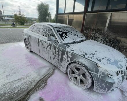 Серый БМВ 5 Серия, объемом двигателя 3 л и пробегом 368 тыс. км за 4100 $, фото 1 на Automoto.ua