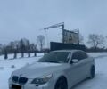 Серый БМВ 5 Серия, объемом двигателя 3 л и пробегом 400 тыс. км за 3089 $, фото 1 на Automoto.ua