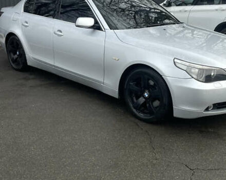 Серый БМВ 5 Серия, объемом двигателя 3 л и пробегом 400 тыс. км за 7500 $, фото 3 на Automoto.ua