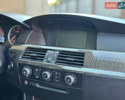 Серый БМВ 5 Серия, объемом двигателя 3 л и пробегом 297 тыс. км за 11000 $, фото 24 на Automoto.ua