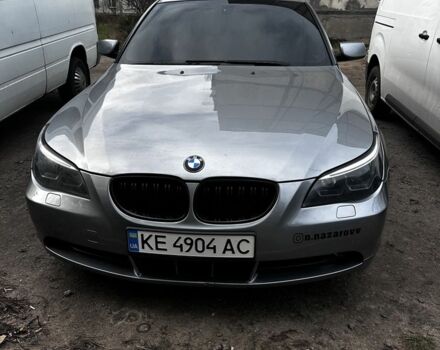 Серый БМВ 5 Серия, объемом двигателя 4.4 л и пробегом 318 тыс. км за 9999 $, фото 1 на Automoto.ua