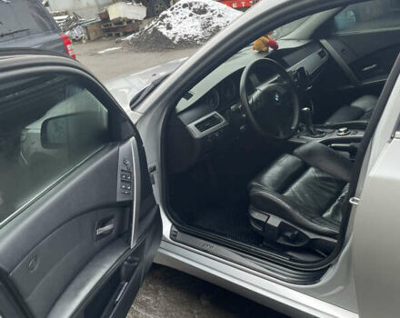 Серый БМВ 5 Серия, объемом двигателя 2.5 л и пробегом 234 тыс. км за 10000 $, фото 4 на Automoto.ua