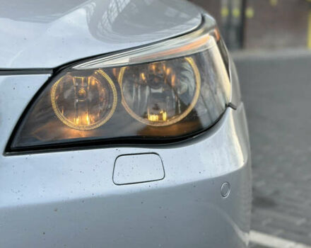 Серый БМВ 5 Серия, объемом двигателя 2.2 л и пробегом 302 тыс. км за 6600 $, фото 2 на Automoto.ua