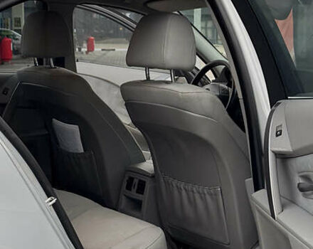 Серый БМВ 5 Серия, объемом двигателя 2 л и пробегом 111 тыс. км за 8700 $, фото 15 на Automoto.ua