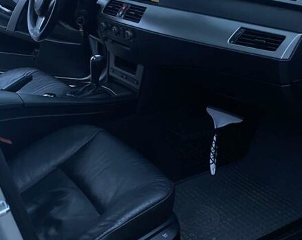 Серый БМВ 5 Серия, объемом двигателя 2.5 л и пробегом 299 тыс. км за 8700 $, фото 6 на Automoto.ua