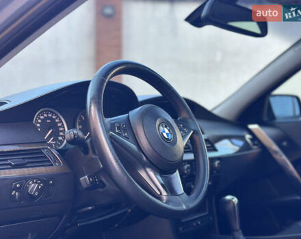 Серый БМВ 5 Серия, объемом двигателя 3 л и пробегом 297 тыс. км за 11000 $, фото 14 на Automoto.ua