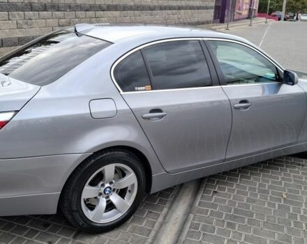 Серый БМВ 5 Серия, объемом двигателя 3 л и пробегом 319 тыс. км за 8500 $, фото 2 на Automoto.ua