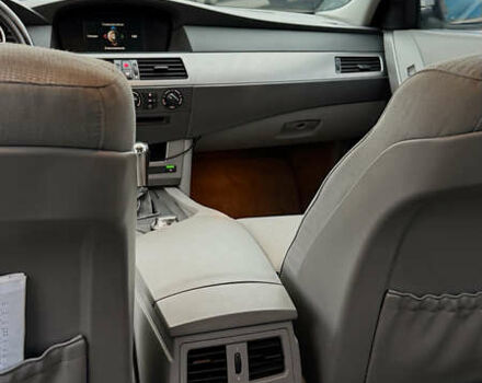 Серый БМВ 5 Серия, объемом двигателя 2 л и пробегом 111 тыс. км за 8700 $, фото 14 на Automoto.ua