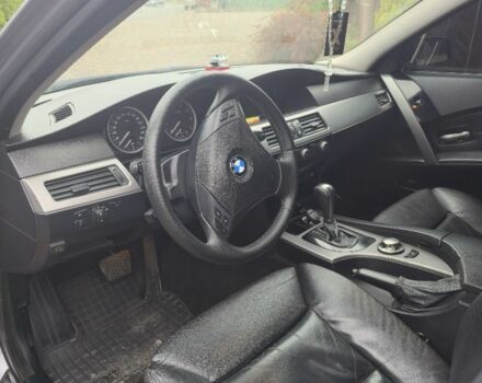 Серый БМВ 5 Серия, объемом двигателя 3 л и пробегом 279 тыс. км за 8200 $, фото 7 на Automoto.ua