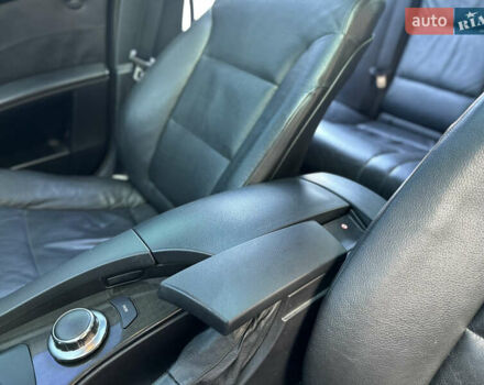 Серый БМВ 5 Серия, объемом двигателя 3 л и пробегом 297 тыс. км за 11000 $, фото 30 на Automoto.ua