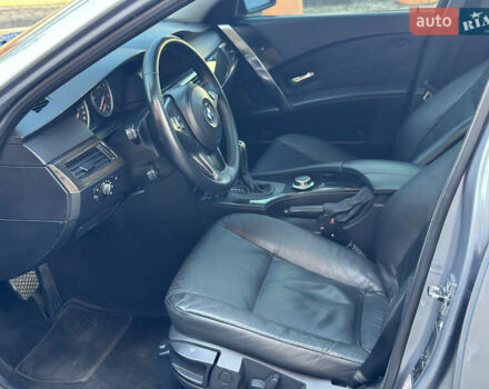 Серый БМВ 5 Серия, объемом двигателя 3 л и пробегом 297 тыс. км за 11000 $, фото 12 на Automoto.ua