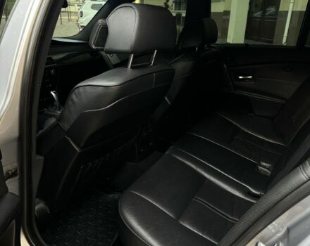 Серый БМВ 5 Серия, объемом двигателя 4.5 л и пробегом 260 тыс. км за 9500 $, фото 12 на Automoto.ua