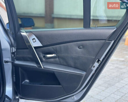 Серый БМВ 5 Серия, объемом двигателя 3 л и пробегом 297 тыс. км за 11000 $, фото 22 на Automoto.ua