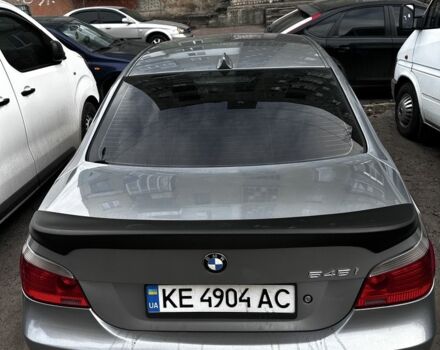 Серый БМВ 5 Серия, объемом двигателя 4.4 л и пробегом 318 тыс. км за 9999 $, фото 3 на Automoto.ua