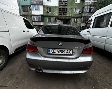 Серый БМВ 5 Серия, объемом двигателя 4.4 л и пробегом 318 тыс. км за 9999 $, фото 2 на Automoto.ua