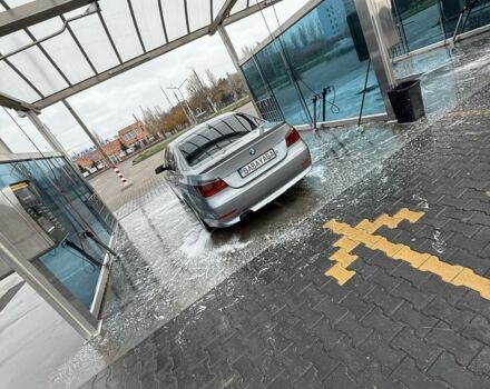 Серый БМВ 5 Серия, объемом двигателя 0 л и пробегом 3 тыс. км за 9300 $, фото 2 на Automoto.ua