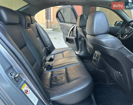 Серый БМВ 5 Серия, объемом двигателя 3 л и пробегом 297 тыс. км за 11000 $, фото 21 на Automoto.ua