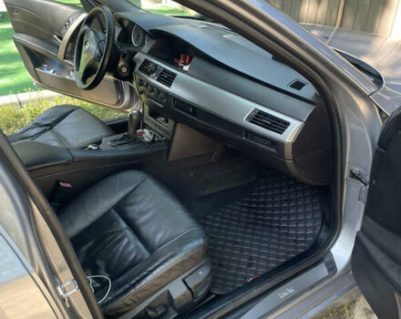 Серый БМВ 5 Серия, объемом двигателя 2.5 л и пробегом 372 тыс. км за 8300 $, фото 8 на Automoto.ua