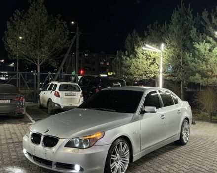 Серый БМВ 5 Серия, объемом двигателя 3 л и пробегом 300 тыс. км за 4500 $, фото 1 на Automoto.ua