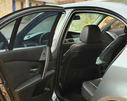 Серый БМВ 5 Серия, объемом двигателя 2.5 л и пробегом 336 тыс. км за 7500 $, фото 23 на Automoto.ua