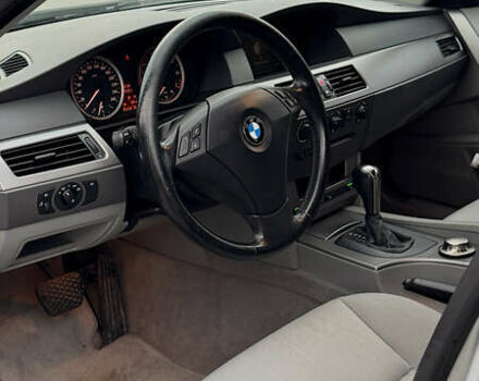 Серый БМВ 5 Серия, объемом двигателя 2 л и пробегом 111 тыс. км за 8700 $, фото 8 на Automoto.ua