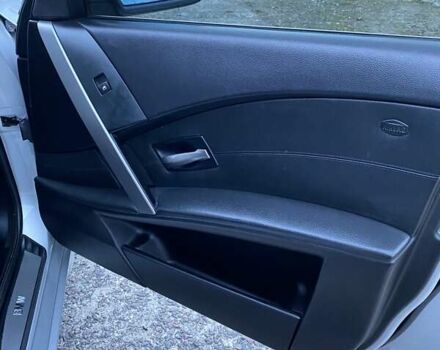 Серый БМВ 5 Серия, объемом двигателя 2.5 л и пробегом 299 тыс. км за 8700 $, фото 8 на Automoto.ua