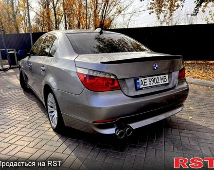 Серый БМВ 5 Серия, объемом двигателя 3 л и пробегом 245 тыс. км за 8500 $, фото 2 на Automoto.ua