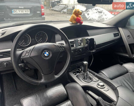 Серый БМВ 5 Серия, объемом двигателя 2.5 л и пробегом 234 тыс. км за 10000 $, фото 5 на Automoto.ua