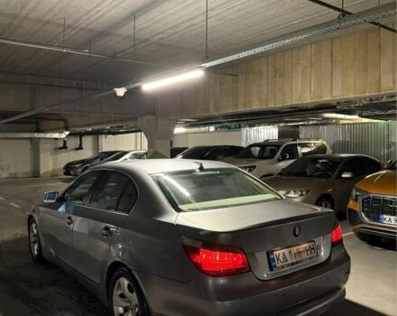 Серый БМВ 5 Серия, объемом двигателя 3 л и пробегом 420 тыс. км за 3850 $, фото 3 на Automoto.ua